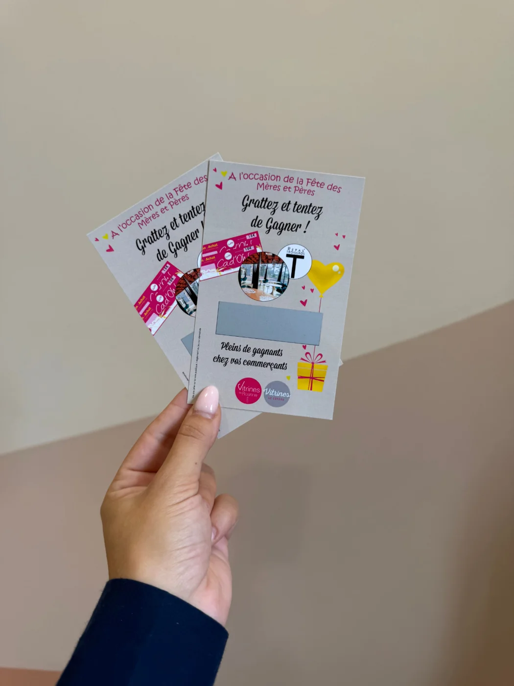 Cartes à gratter Vitrines de Roanne pour la Fête des Mères et des Pères
